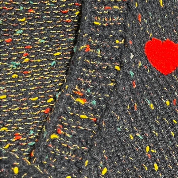 Colorful Heart Patterned Cardigan - Picture 4 of 5